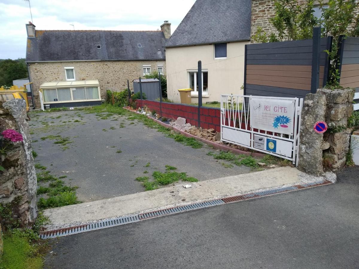 Do Mi Si La Do Re Gite Partage Saint-Carreuc Екстериор снимка